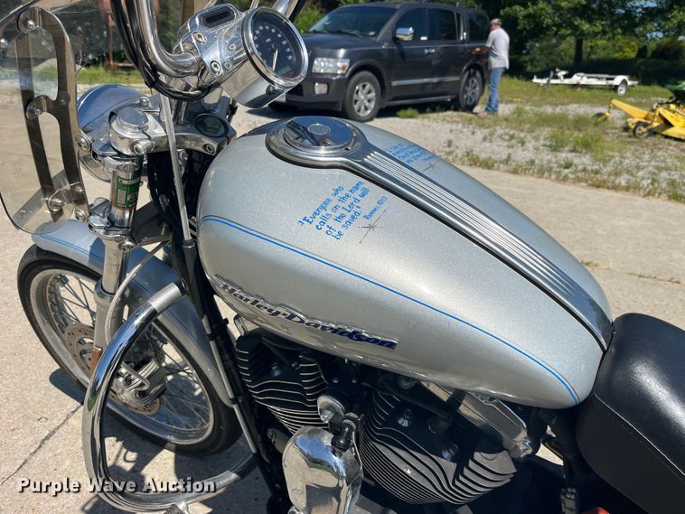 image for item EK8584 2004 Harley Davidson  1200 Sportster Custom motorcycle