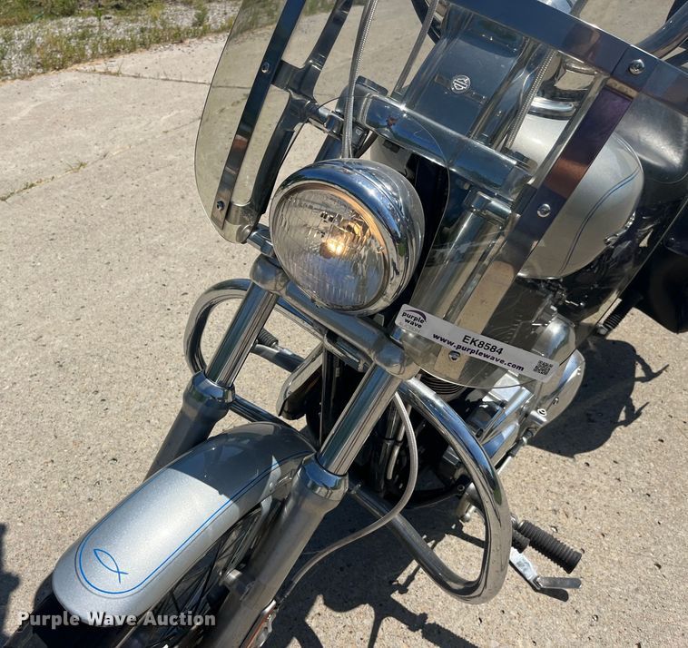 image for item EK8584 2004 Harley Davidson  1200 Sportster Custom motorcycle