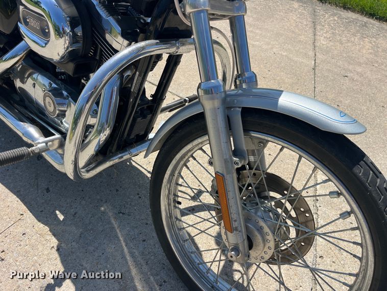 image for item EK8584 2004 Harley Davidson  1200 Sportster Custom motorcycle