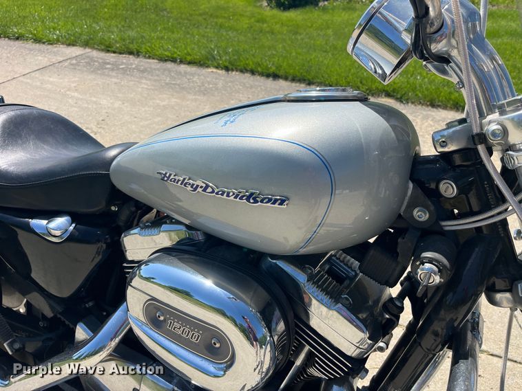 image for item EK8584 2004 Harley Davidson  1200 Sportster Custom motorcycle