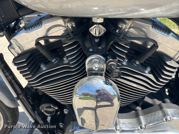 image for item EK8584 2004 Harley Davidson  1200 Sportster Custom motorcycle