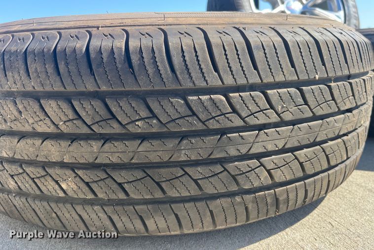 image for item EK8586 Tires and wheels