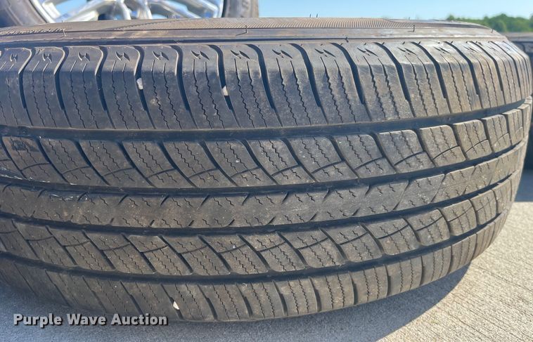 image for item EK8586 Tires and wheels