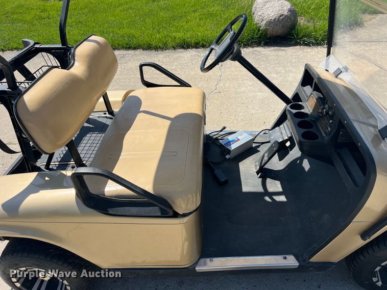 image for item EK8589 EZGO golf cart