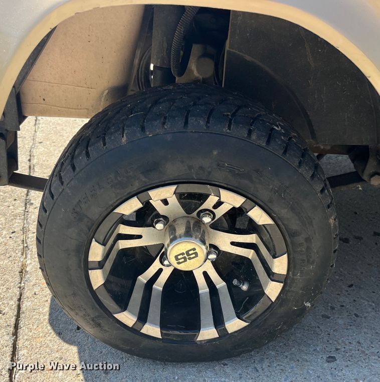 image for item EK8589 EZGO golf cart