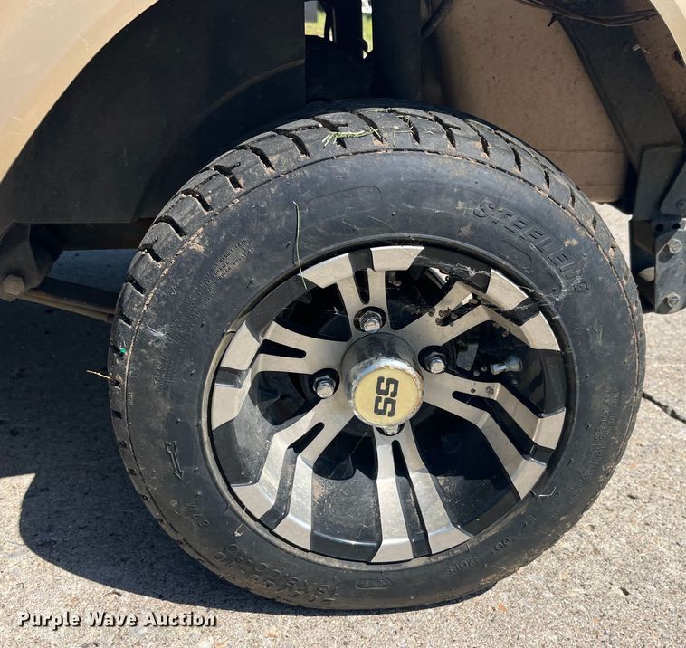 image for item EK8589 EZGO golf cart