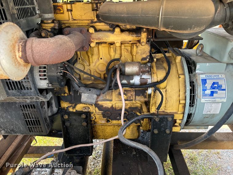 image for item IE9015 Caterpillar WCW204MH light plant