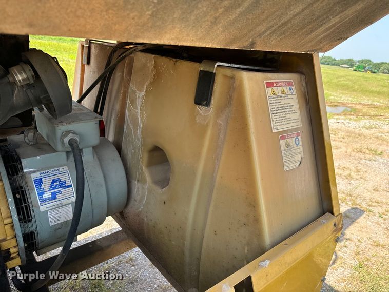 image for item IE9015 Caterpillar WCW204MH light plant