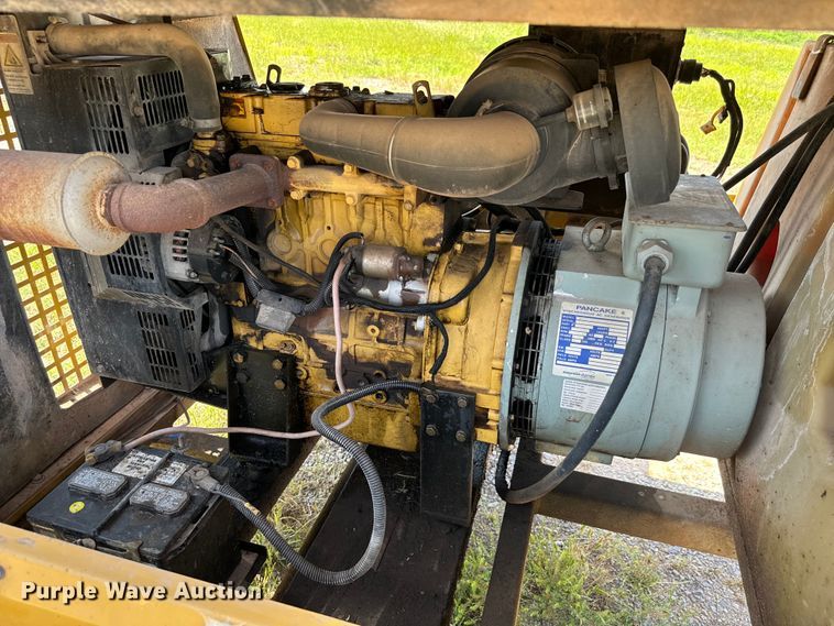 image for item IE9015 Caterpillar WCW204MH light plant