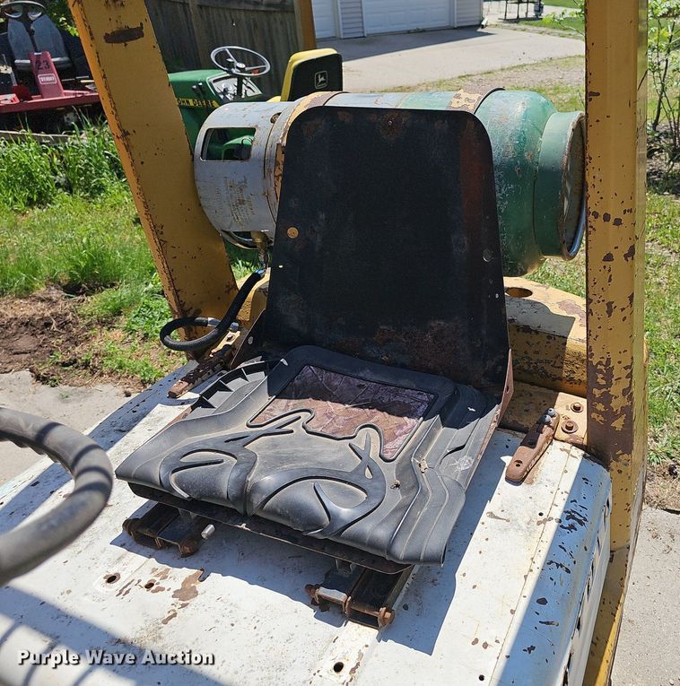 image for item IO9924 Toyota 40-3FGC20 forklift