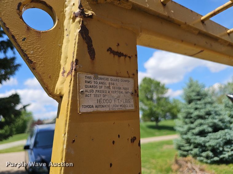 image for item IO9924 Toyota 40-3FGC20 forklift