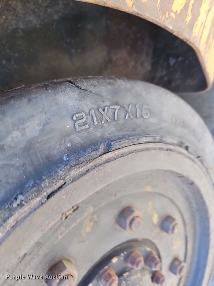 image for item IO9924 Toyota 40-3FGC20 forklift