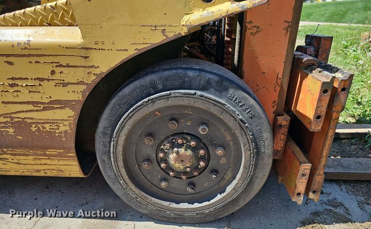 image for item IO9924 Toyota 40-3FGC20 forklift