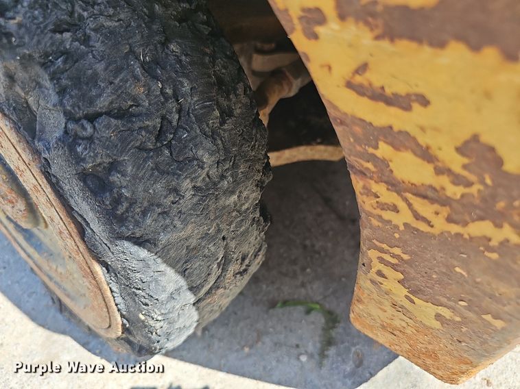 image for item IO9924 Toyota 40-3FGC20 forklift