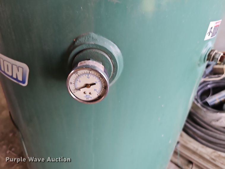 image for item IO9925 2001 Champion Advantage Series air compressor