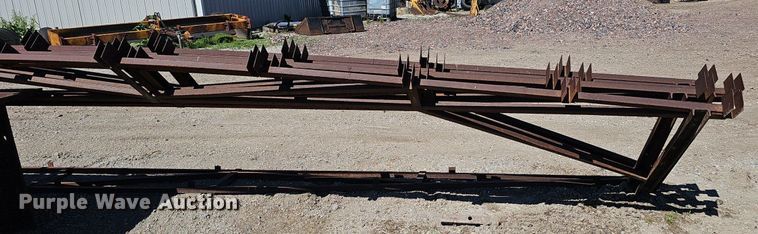 image for item IO9930 (5) metal trusses