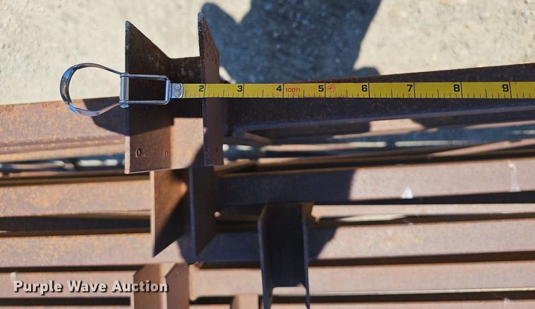 image for item IO9930 (5) metal trusses