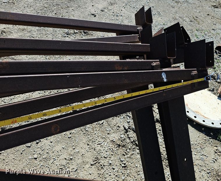 image for item IO9930 (5) metal trusses