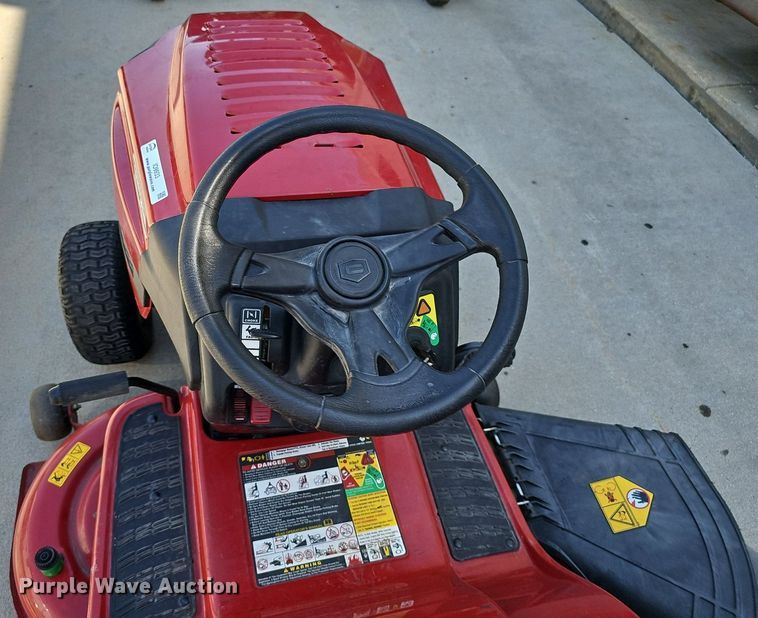 image for item IO9933 2014 Craftsman 247.203721 lawn mower