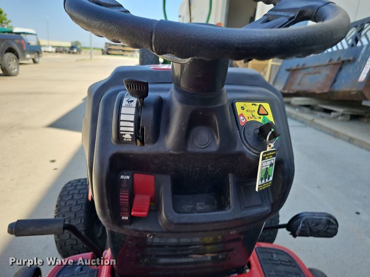 image for item IO9933 2014 Craftsman 247.203721 lawn mower