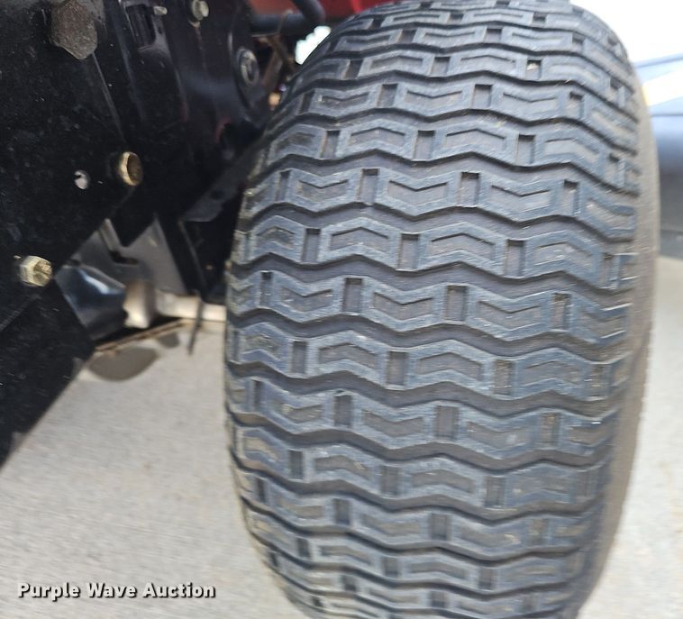 image for item IO9933 2014 Craftsman 247.203721 lawn mower