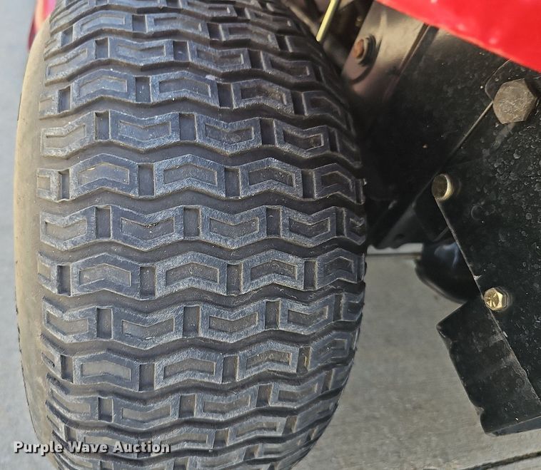 image for item IO9933 2014 Craftsman 247.203721 lawn mower