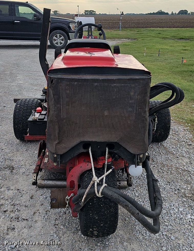 image for item IO9943 Toro  Groundmaster 3500D Sidewinder lawn mower