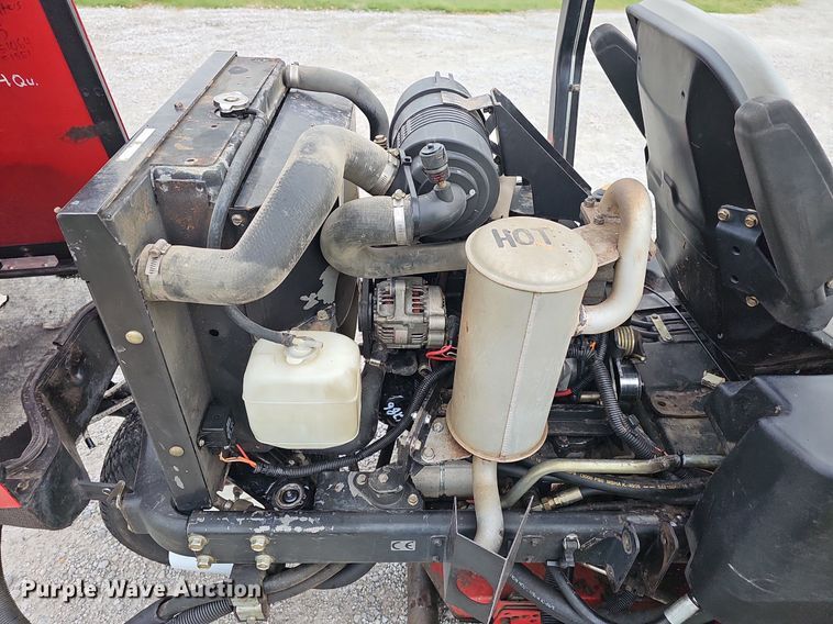 image for item IO9943 Toro  Groundmaster 3500D Sidewinder lawn mower