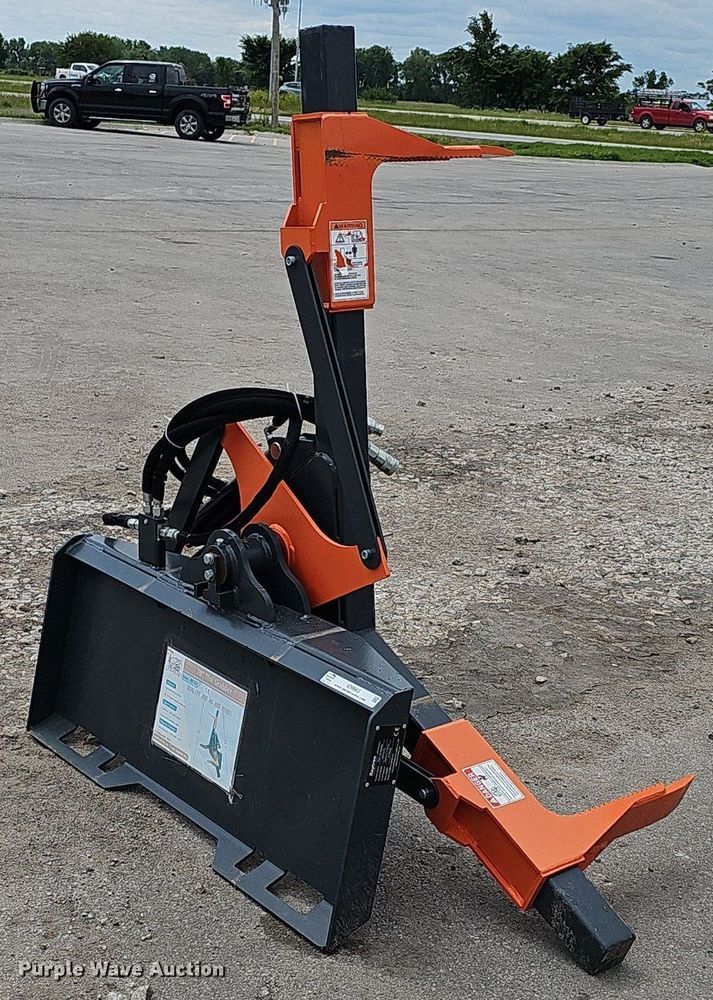 image for item IO9963 2023 Raytree RMTG70 tire grabber