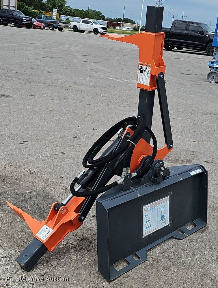 image for item IO9963 2023 Raytree RMTG70 tire grabber