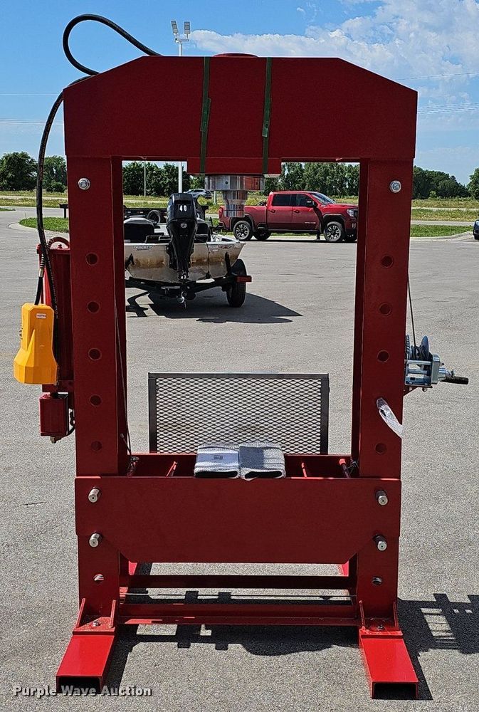 image for item IO9971 100 ton shop press