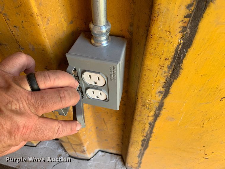 image for item JT9853 1976 CSC shipping container 