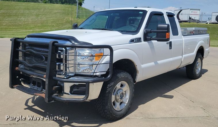 image for item KB9019 2016 Ford F250 Super Duty XLT SuperCab pickup truck