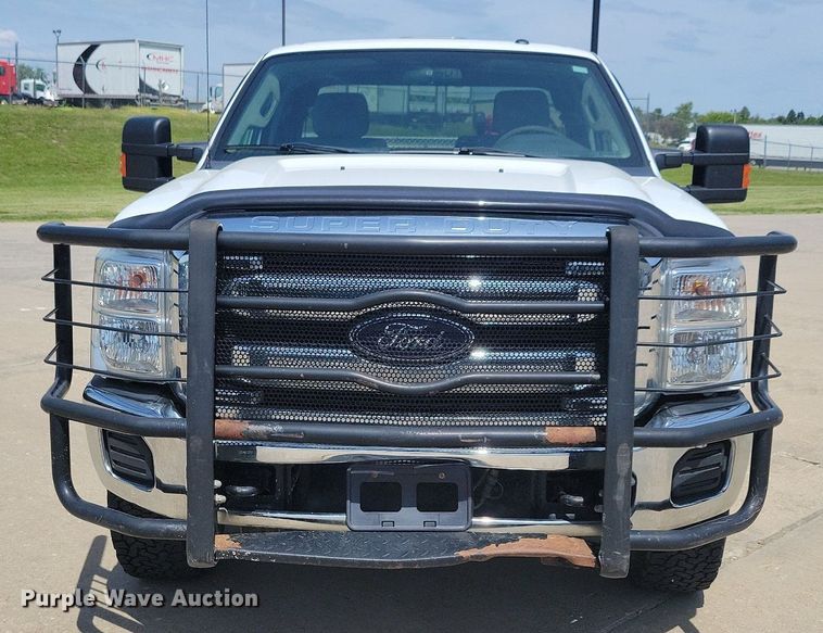 image for item KB9019 2016 Ford F250 Super Duty XLT SuperCab pickup truck