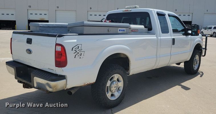 image for item KB9019 2016 Ford F250 Super Duty XLT SuperCab pickup truck