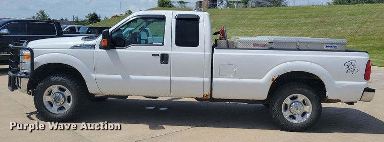 image for item KB9019 2016 Ford F250 Super Duty XLT SuperCab pickup truck