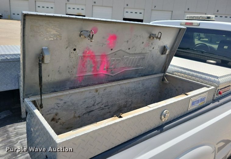 image for item KB9019 2016 Ford F250 Super Duty XLT SuperCab pickup truck