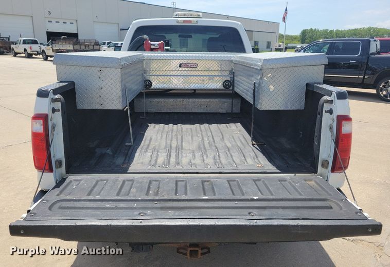 image for item KB9019 2016 Ford F250 Super Duty XLT SuperCab pickup truck