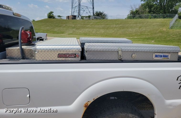 image for item KB9019 2016 Ford F250 Super Duty XLT SuperCab pickup truck