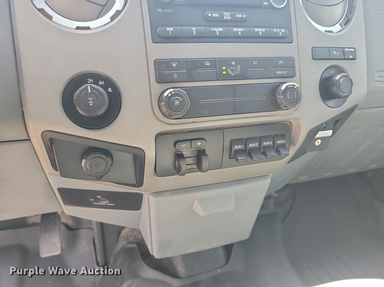 image for item KB9019 2016 Ford F250 Super Duty XLT SuperCab pickup truck