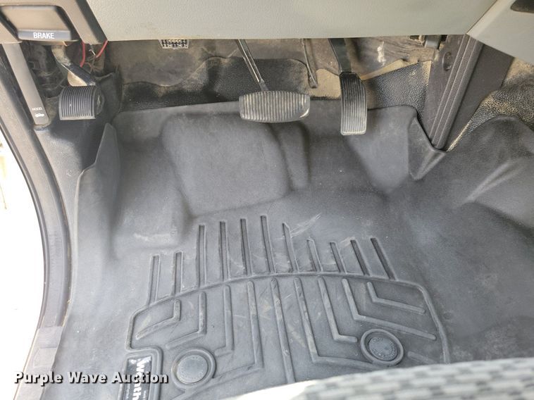 image for item KB9019 2016 Ford F250 Super Duty XLT SuperCab pickup truck