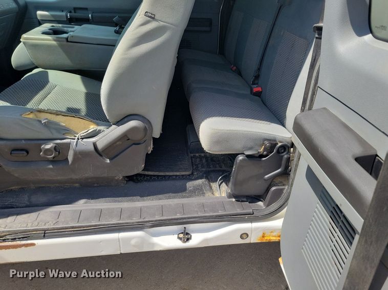 image for item KB9019 2016 Ford F250 Super Duty XLT SuperCab pickup truck