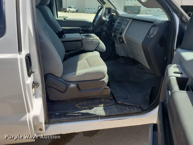 image for item KB9019 2016 Ford F250 Super Duty XLT SuperCab pickup truck