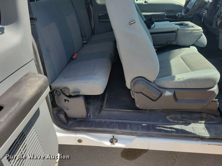 image for item KB9019 2016 Ford F250 Super Duty XLT SuperCab pickup truck