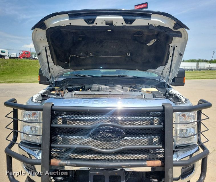 image for item KB9019 2016 Ford F250 Super Duty XLT SuperCab pickup truck