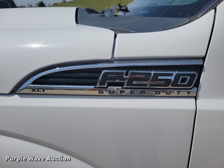 image for item KB9019 2016 Ford F250 Super Duty XLT SuperCab pickup truck