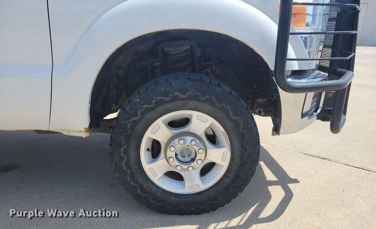 image for item KB9019 2016 Ford F250 Super Duty XLT SuperCab pickup truck