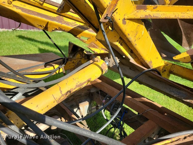 image for item KB9022 1985 Ford F350 pickup truck cab and chassis with tree spade