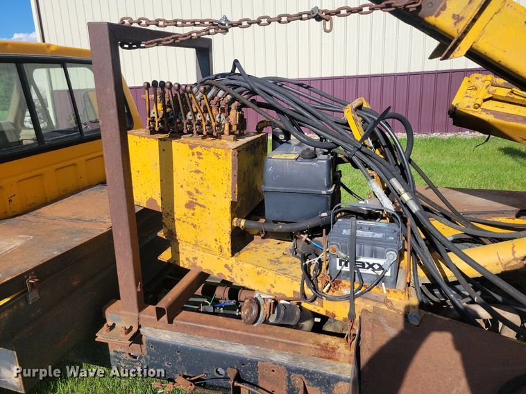 image for item KB9022 1985 Ford F350 pickup truck cab and chassis with tree spade