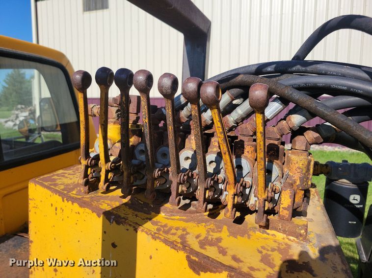 image for item KB9022 1985 Ford F350 pickup truck cab and chassis with tree spade